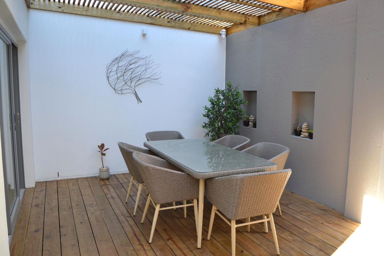 North-facing private patio